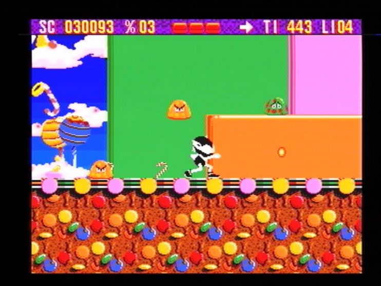 Zool (CD32) Screenshots (3)